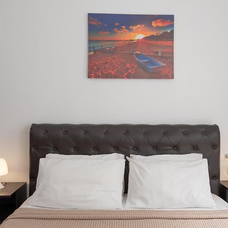 Palm House Near Heraklion Airport מראה חיצוני תמונה