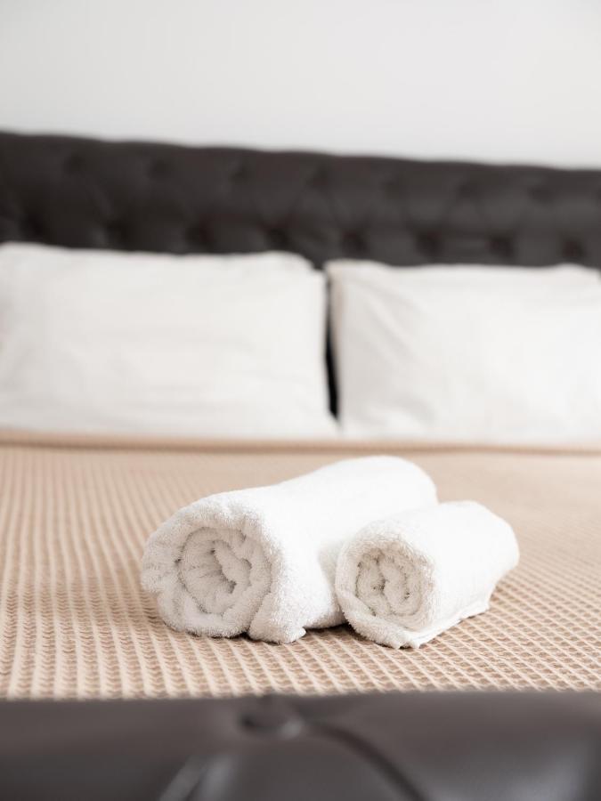 Palm House Near Heraklion Airport מראה חיצוני תמונה